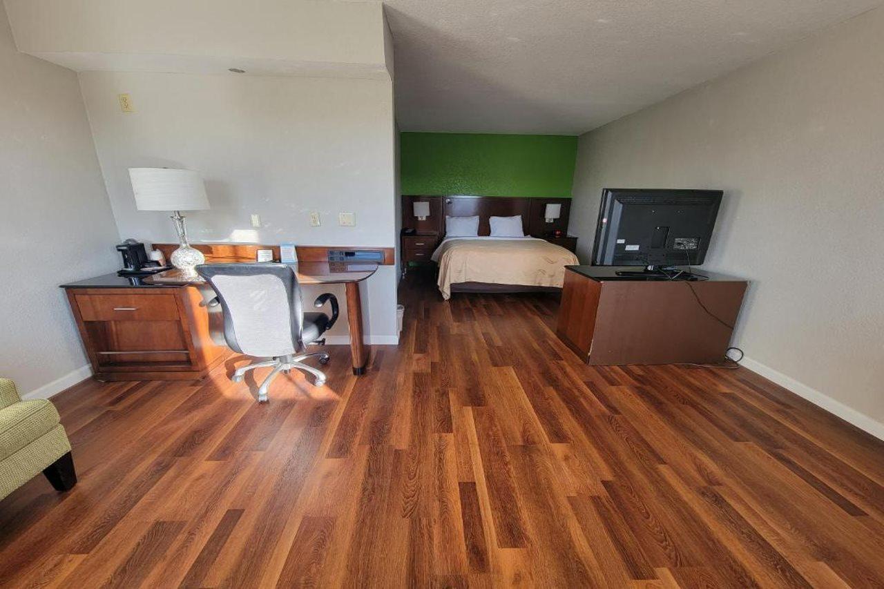 Quality Inn Oklahoma City South Bagian luar foto