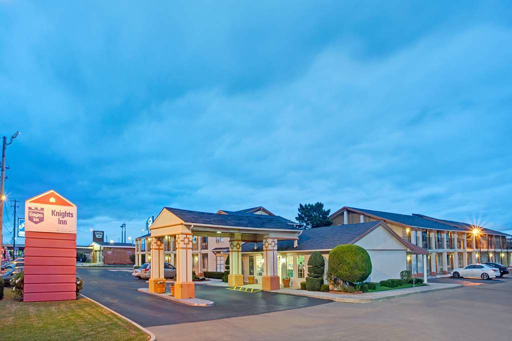 Quality Inn Oklahoma City South Bagian luar foto