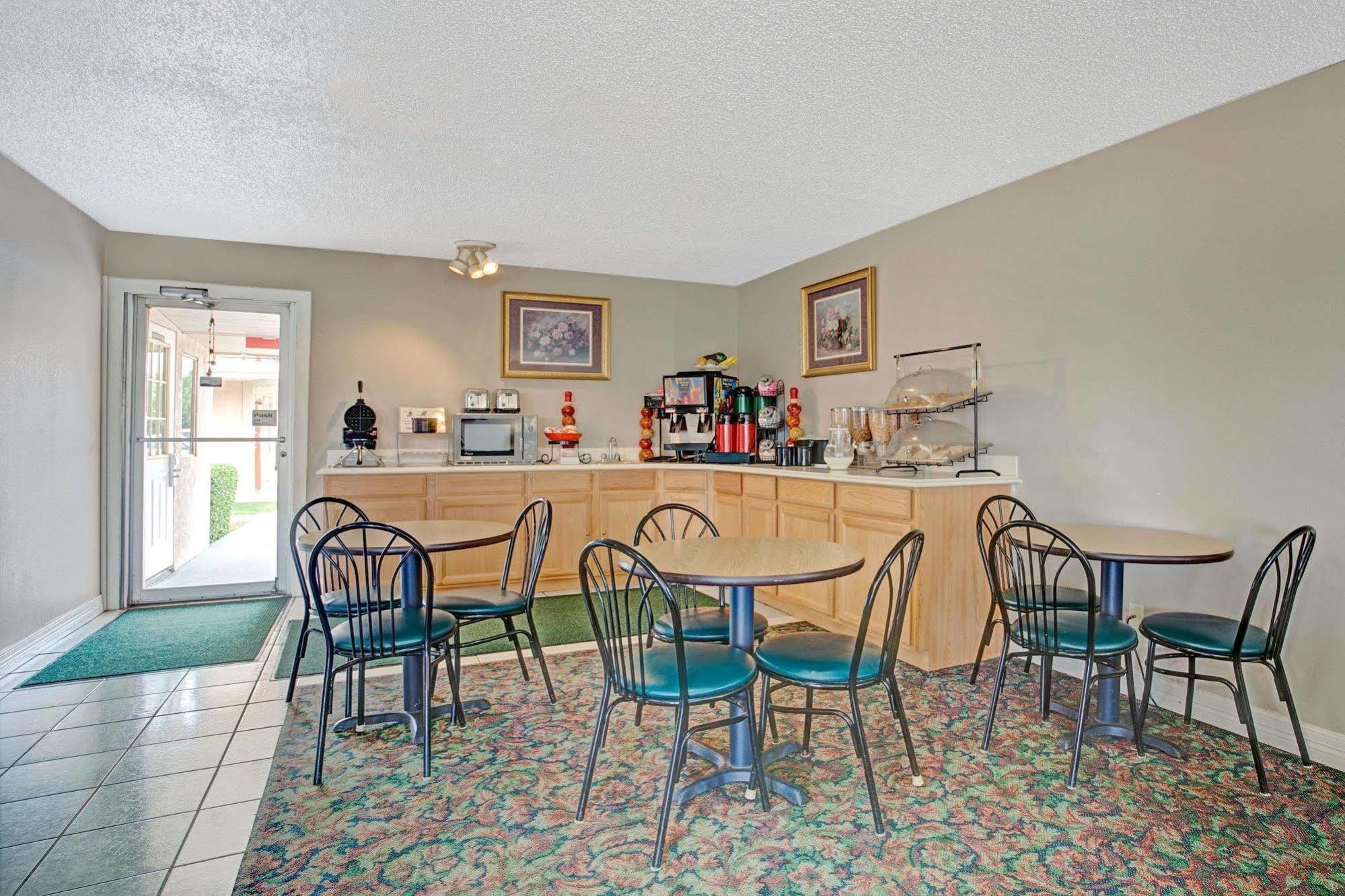 Quality Inn Oklahoma City South Bagian luar foto