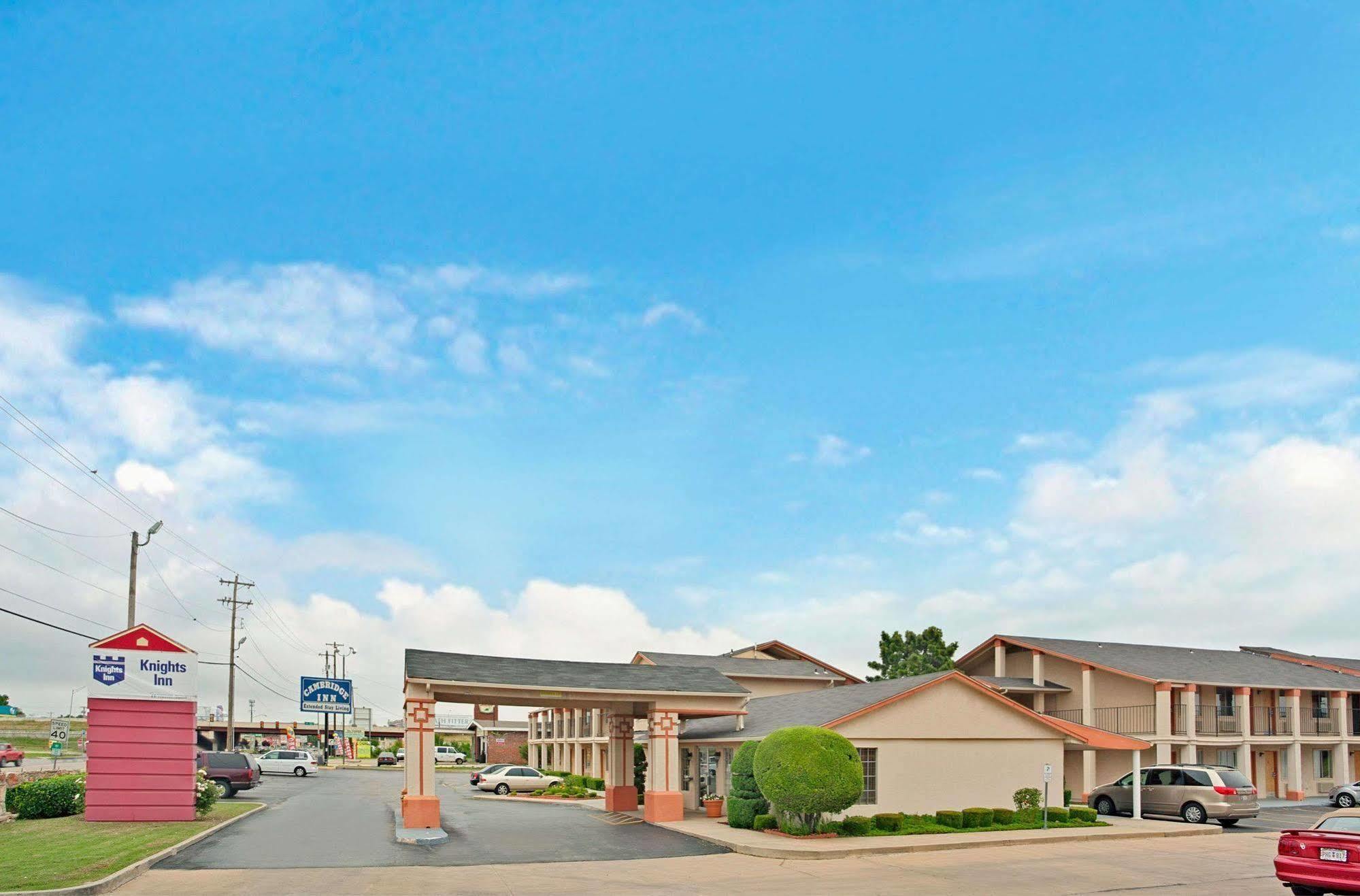 Quality Inn Oklahoma City South Bagian luar foto